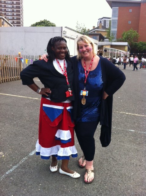 227203_212340088800083_2458810_n